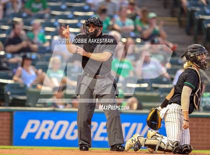 Thumbnail 3 in Carroll vs. Marcus (UIL 6A Regional Final) photogallery.