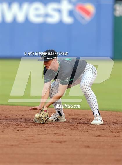 Thumbnail 3 in Carroll vs. Marcus (UIL 6A Regional Final) photogallery.