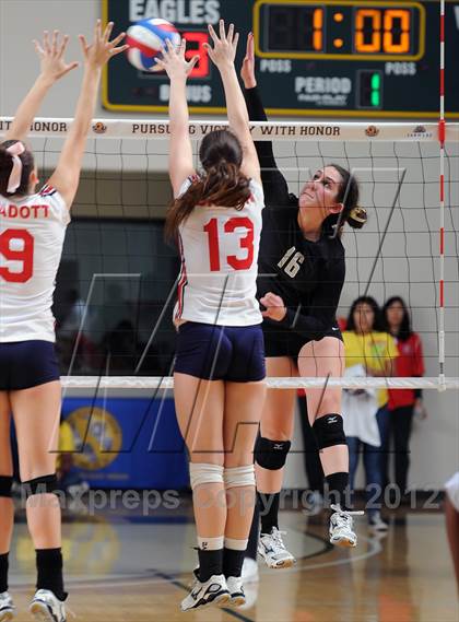 Thumbnail 2 in King vs. Archbishop Mitty (CIF State D2 Final) photogallery.