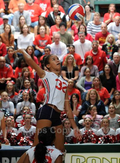 Thumbnail 2 in King vs. Archbishop Mitty (CIF State D2 Final) photogallery.