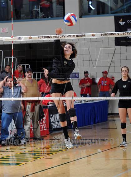 Thumbnail 2 in King vs. Archbishop Mitty (CIF State D2 Final) photogallery.