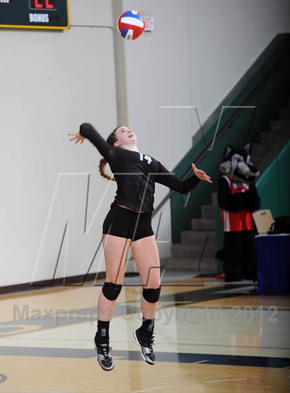 Thumbnail 2 in King vs. Archbishop Mitty (CIF State D2 Final) photogallery.