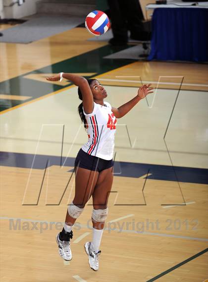 Thumbnail 1 in King vs. Archbishop Mitty (CIF State D2 Final) photogallery.