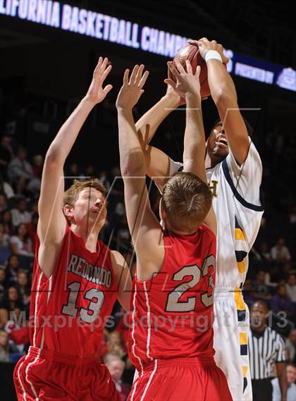 Thumbnail 1 in JW North vs. Redondo Union (CIF SoCal Regional D2 Final) photogallery.