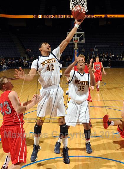 Thumbnail 3 in JW North vs. Redondo Union (CIF SoCal Regional D2 Final) photogallery.