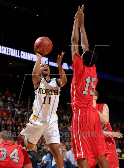 Thumbnail 2 in JW North vs. Redondo Union (CIF SoCal Regional D2 Final) photogallery.
