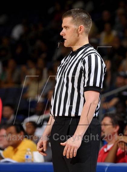 Thumbnail 3 in JW North vs. Redondo Union (CIF SoCal Regional D2 Final) photogallery.