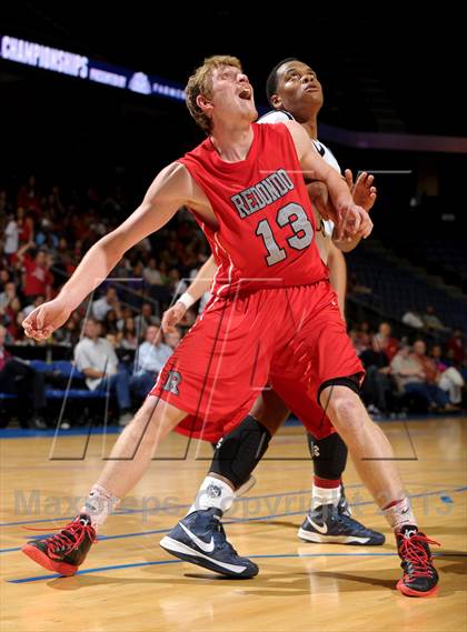 Thumbnail 2 in JW North vs. Redondo Union (CIF SoCal Regional D2 Final) photogallery.