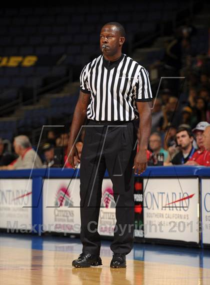 Thumbnail 2 in JW North vs. Redondo Union (CIF SoCal Regional D2 Final) photogallery.