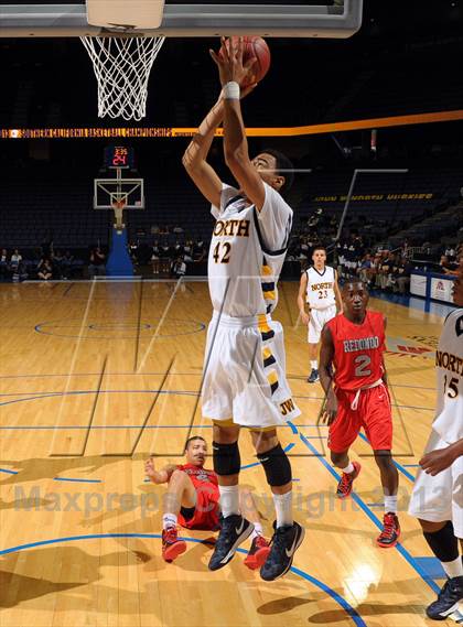 Thumbnail 3 in JW North vs. Redondo Union (CIF SoCal Regional D2 Final) photogallery.