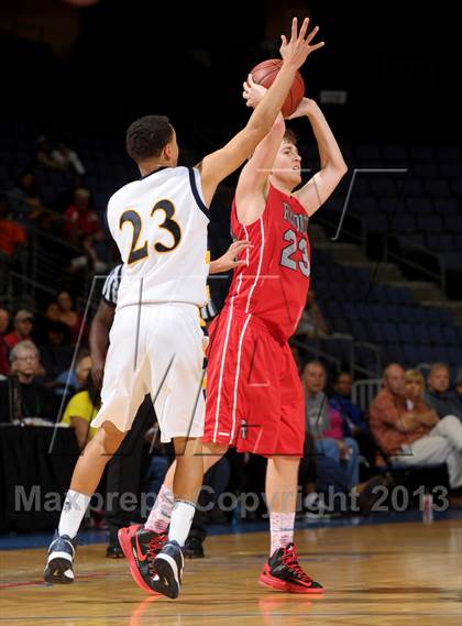 Thumbnail 2 in JW North vs. Redondo Union (CIF SoCal Regional D2 Final) photogallery.