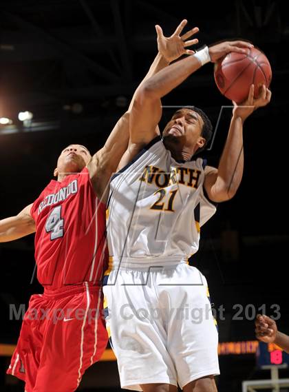 Thumbnail 2 in JW North vs. Redondo Union (CIF SoCal Regional D2 Final) photogallery.