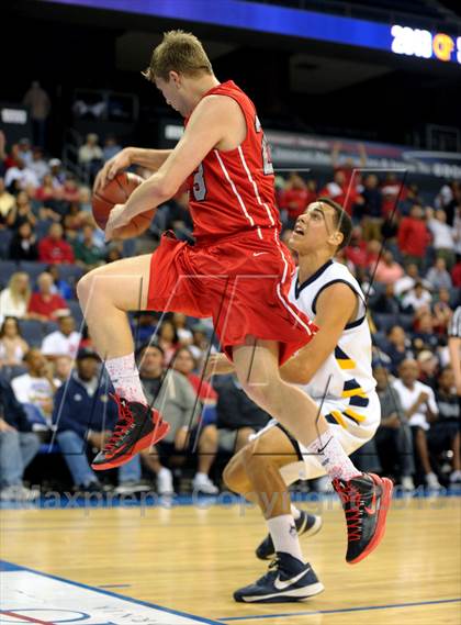 Thumbnail 2 in JW North vs. Redondo Union (CIF SoCal Regional D2 Final) photogallery.