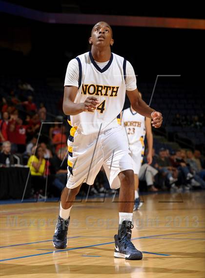 Thumbnail 1 in JW North vs. Redondo Union (CIF SoCal Regional D2 Final) photogallery.