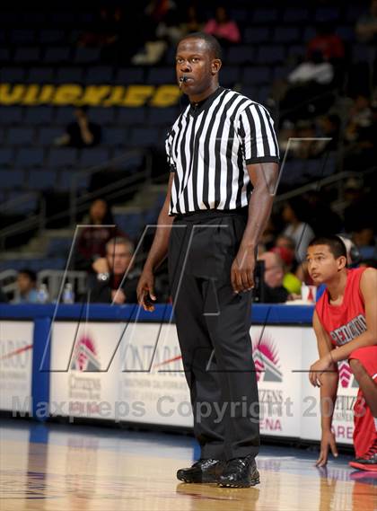 Thumbnail 3 in JW North vs. Redondo Union (CIF SoCal Regional D2 Final) photogallery.