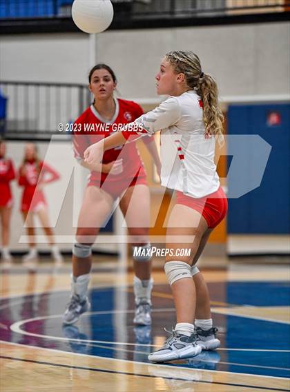 Thumbnail 1 in Pleasant Grove vs. Van (UIL 4A Bi-District) photogallery.