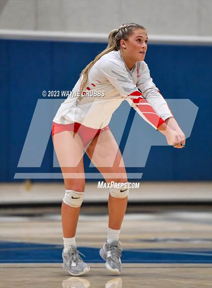 Thumbnail 2 in Pleasant Grove vs. Van (UIL 4A Bi-District) photogallery.