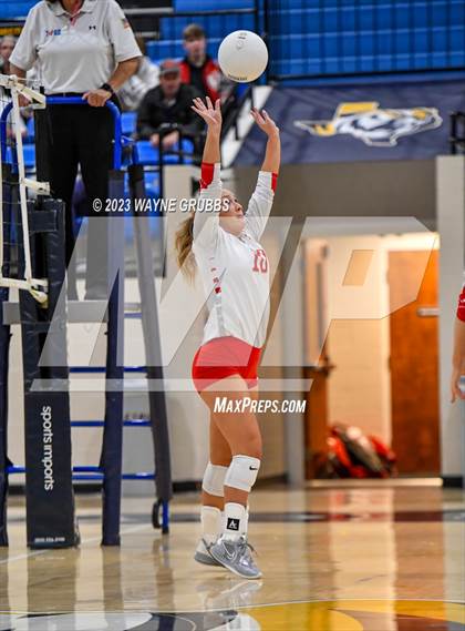 Thumbnail 1 in Pleasant Grove vs. Van (UIL 4A Bi-District) photogallery.
