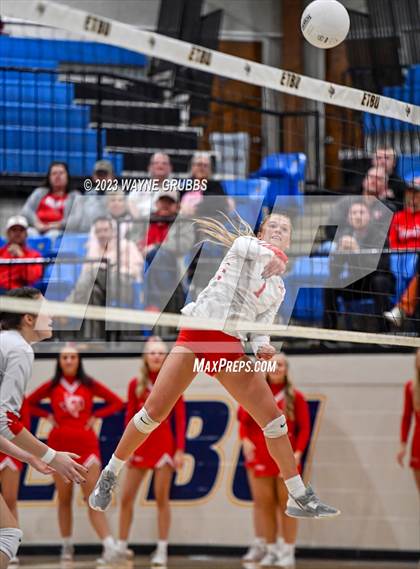 Thumbnail 1 in Pleasant Grove vs. Van (UIL 4A Bi-District) photogallery.