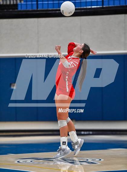 Thumbnail 2 in Pleasant Grove vs. Van (UIL 4A Bi-District) photogallery.