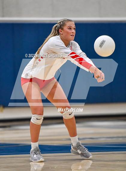 Thumbnail 1 in Pleasant Grove vs. Van (UIL 4A Bi-District) photogallery.
