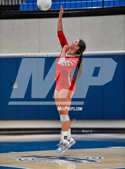 Thumbnail 3 in Pleasant Grove vs. Van (UIL 4A Bi-District) photogallery.