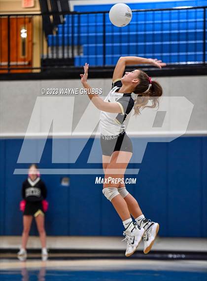 Thumbnail 1 in Pleasant Grove vs. Van (UIL 4A Bi-District) photogallery.