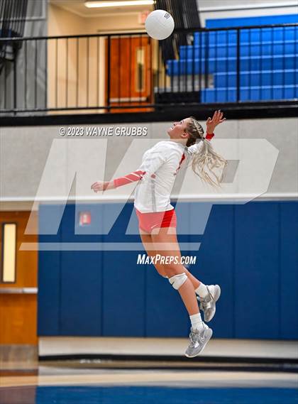 Thumbnail 3 in Pleasant Grove vs. Van (UIL 4A Bi-District) photogallery.