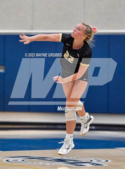 Thumbnail 1 in Pleasant Grove vs. Van (UIL 4A Bi-District) photogallery.