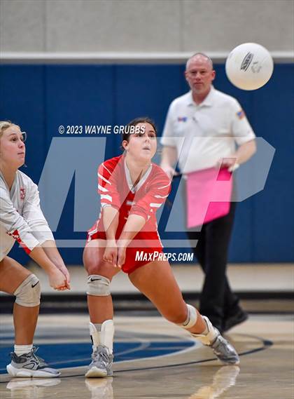 Thumbnail 3 in Pleasant Grove vs. Van (UIL 4A Bi-District) photogallery.
