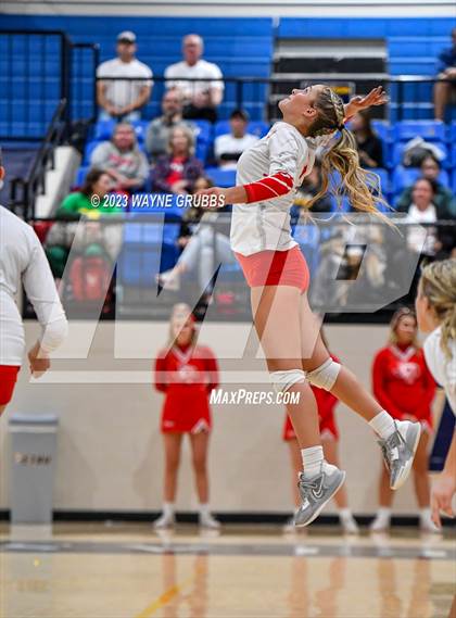 Thumbnail 2 in Pleasant Grove vs. Van (UIL 4A Bi-District) photogallery.