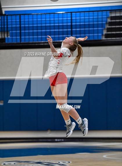 Thumbnail 2 in Pleasant Grove vs. Van (UIL 4A Bi-District) photogallery.
