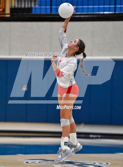 Thumbnail 3 in Pleasant Grove vs. Van (UIL 4A Bi-District) photogallery.