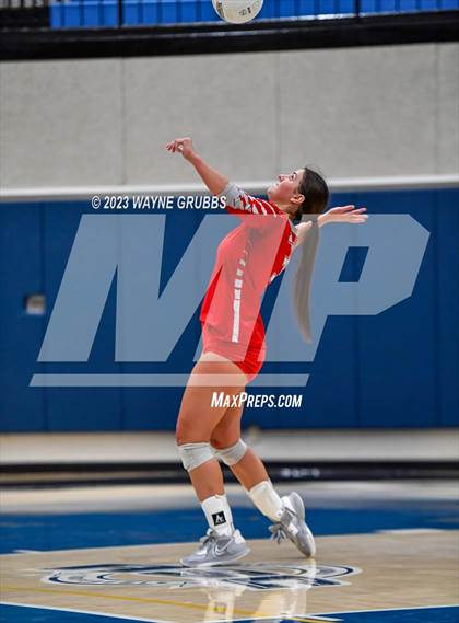 Thumbnail 1 in Pleasant Grove vs. Van (UIL 4A Bi-District) photogallery.