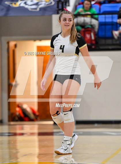 Thumbnail 2 in Pleasant Grove vs. Van (UIL 4A Bi-District) photogallery.