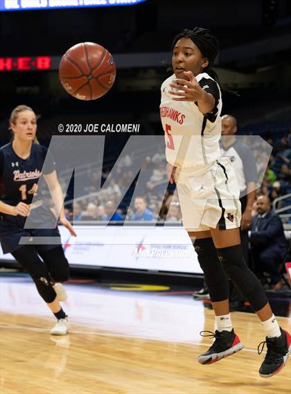 Thumbnail 3 in Liberty vs Veterans Memorial (UIL 5A Final) photogallery.