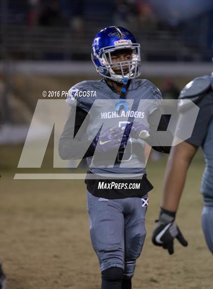 Thumbnail 3 in La Habra vs Redlands East Valley (CIF Southern Section Division 2 Playoff) photogallery.
