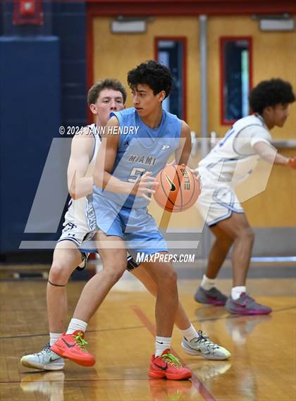 Thumbnail 3 in Palmetto vs. Bingham (Tarkanian Classic) photogallery.