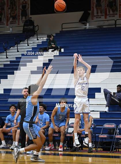 Thumbnail 1 in Palmetto vs. Bingham (Tarkanian Classic) photogallery.
