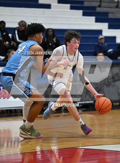 Thumbnail 2 in Palmetto vs. Bingham (Tarkanian Classic) photogallery.