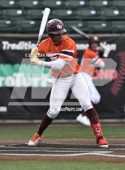 Thumbnail 1 in Brother Rice vs. Marian Catholic photogallery.