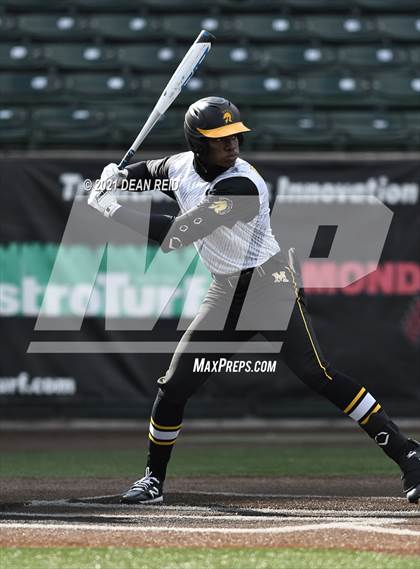 Thumbnail 1 in Brother Rice vs. Marian Catholic photogallery.