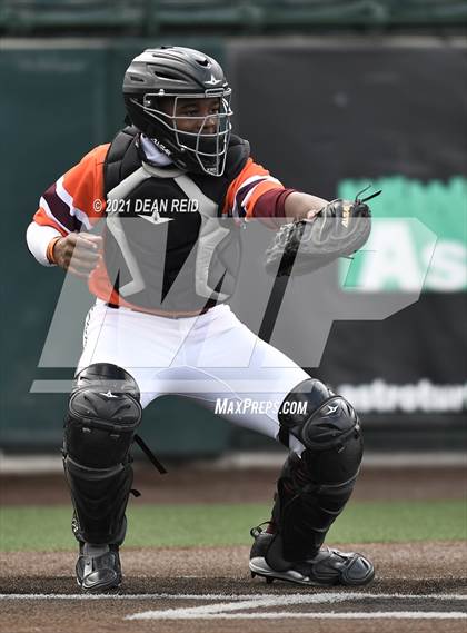 Thumbnail 3 in Brother Rice vs. Marian Catholic photogallery.