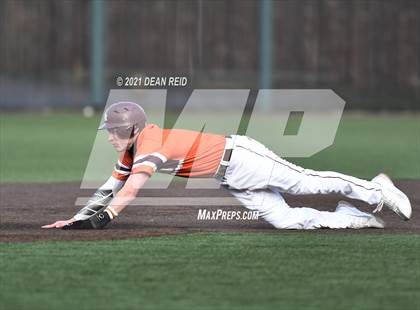 Thumbnail 2 in Brother Rice vs. Marian Catholic photogallery.