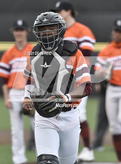 Thumbnail 1 in Brother Rice vs. Marian Catholic photogallery.