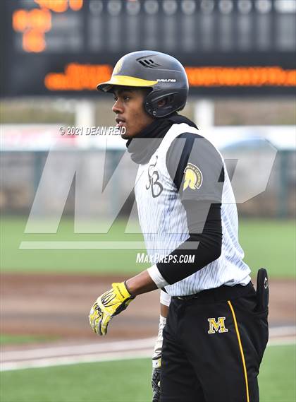 Thumbnail 3 in Brother Rice vs. Marian Catholic photogallery.