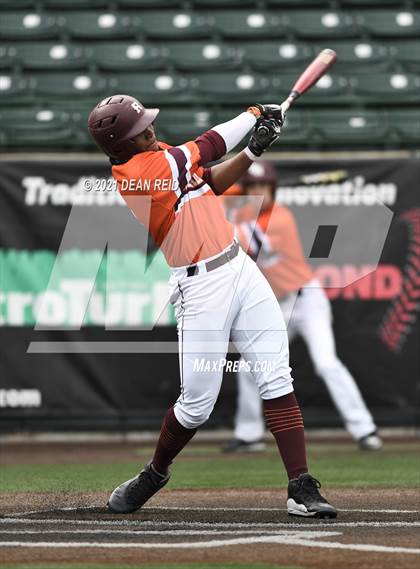 Thumbnail 1 in Brother Rice vs. Marian Catholic photogallery.