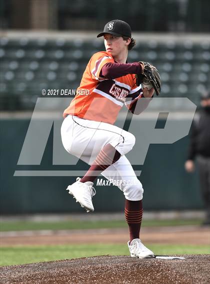 Thumbnail 1 in Brother Rice vs. Marian Catholic photogallery.