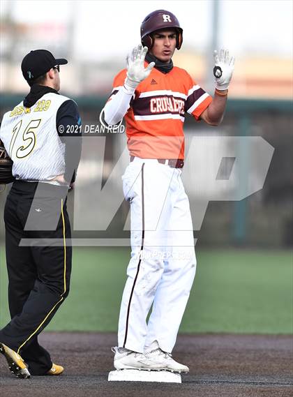 Thumbnail 3 in Brother Rice vs. Marian Catholic photogallery.