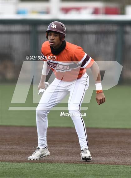 Thumbnail 1 in Brother Rice vs. Marian Catholic photogallery.